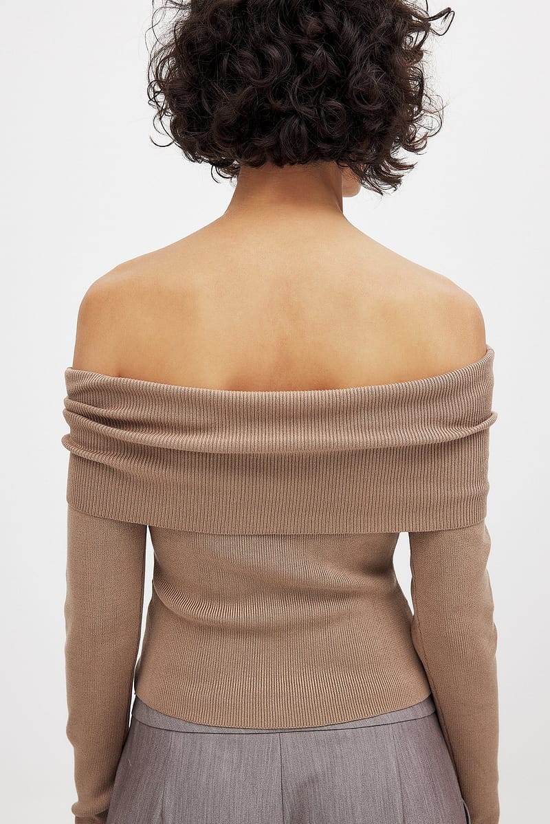 Folded Offshoulder Knitted Top - Light Taupe