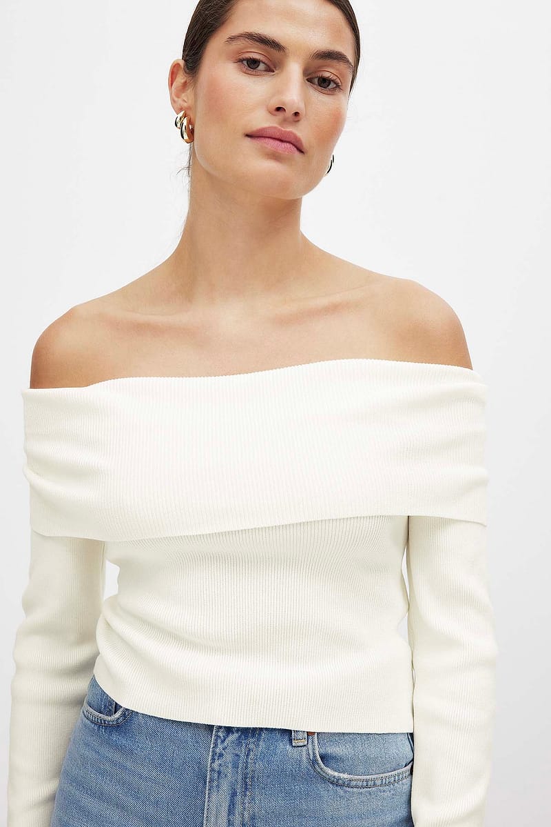 Folded Offshoulder Knitted Top - White