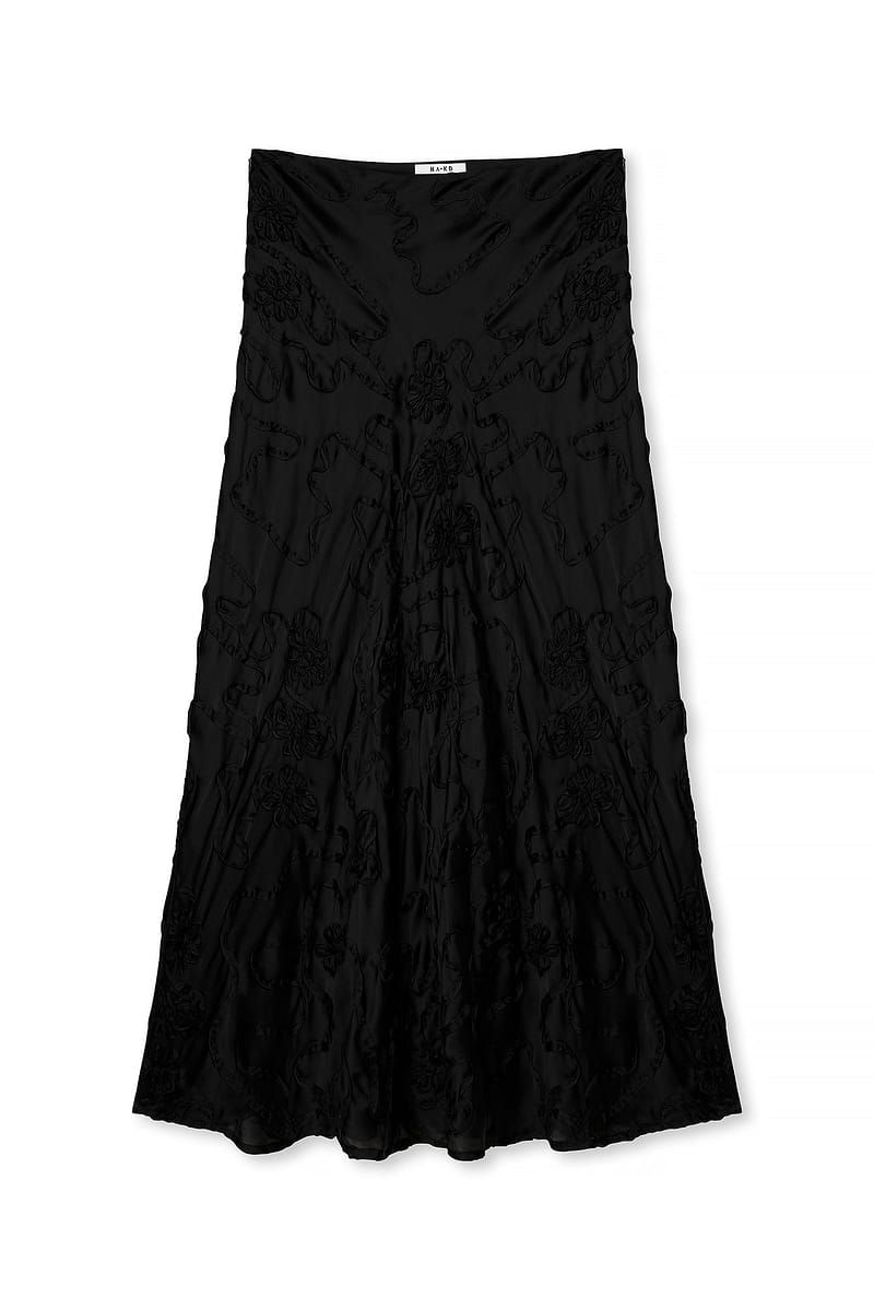 11178-application-maxi-skirt-black-1.jpg