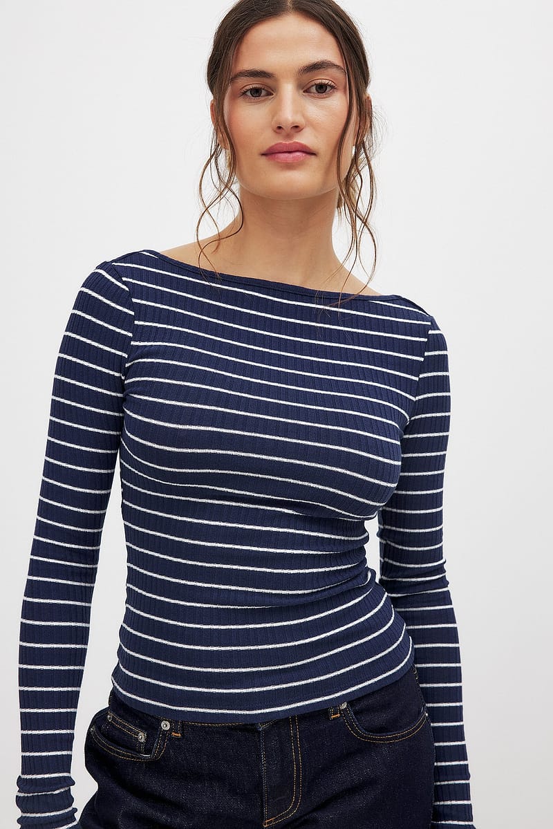 Deep Back Stripe Top - Stripe / Navy