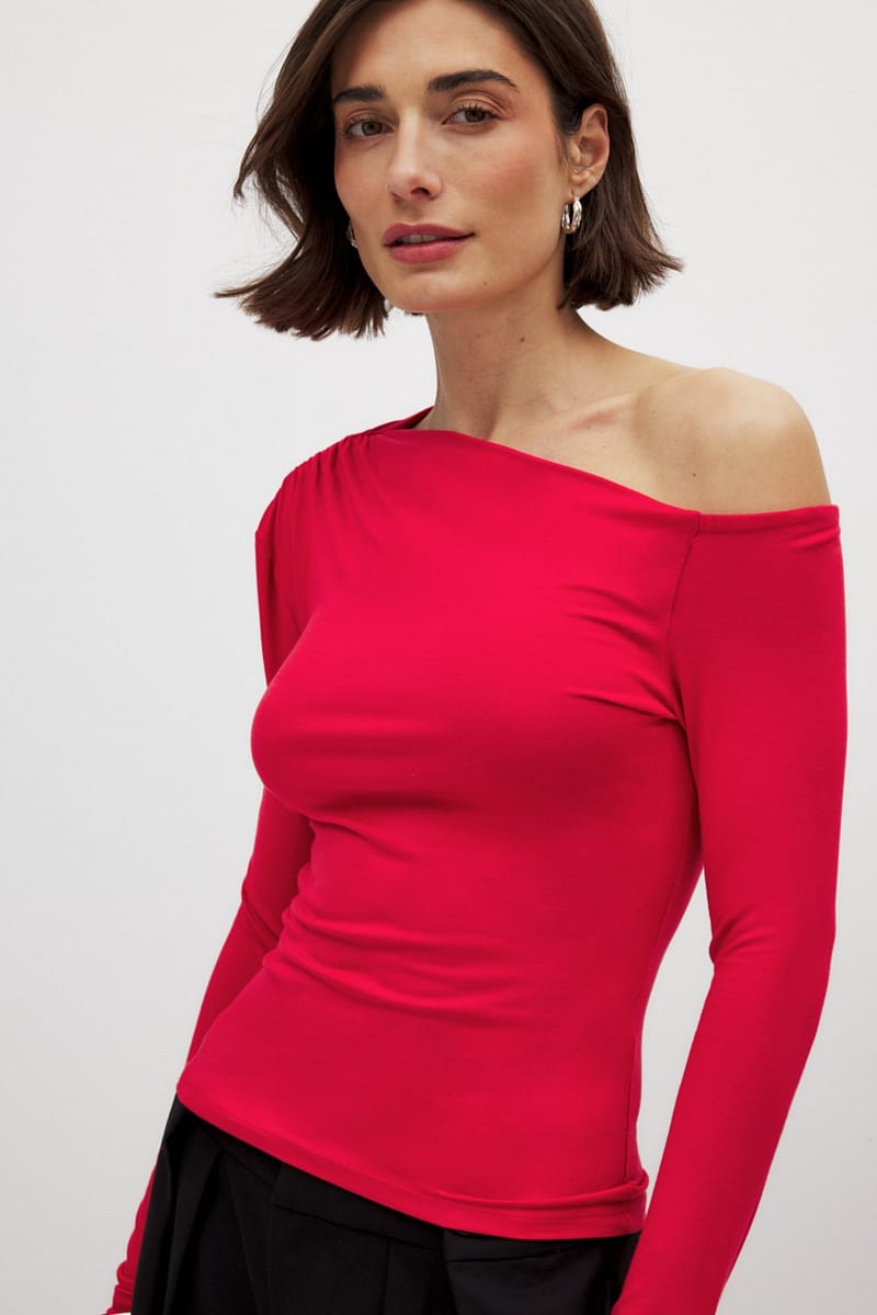 Off Shoulder Jersey Top - Red