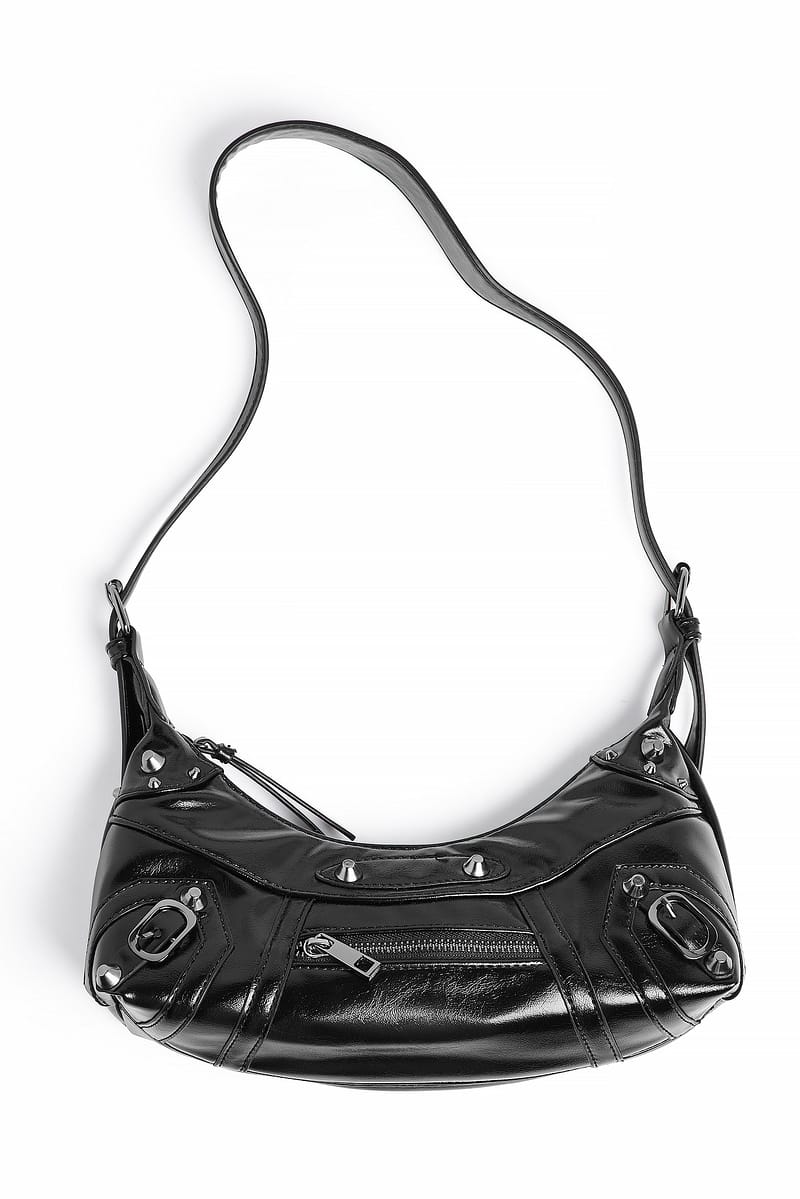 1170-hardware-detailed-baguette-bag-1.jpg