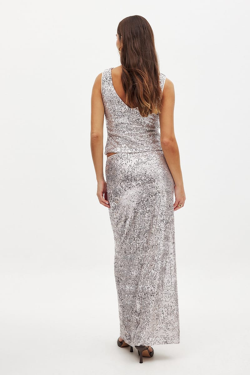 12113-wavy-sequin-midi-skirt-silver-1.jpg