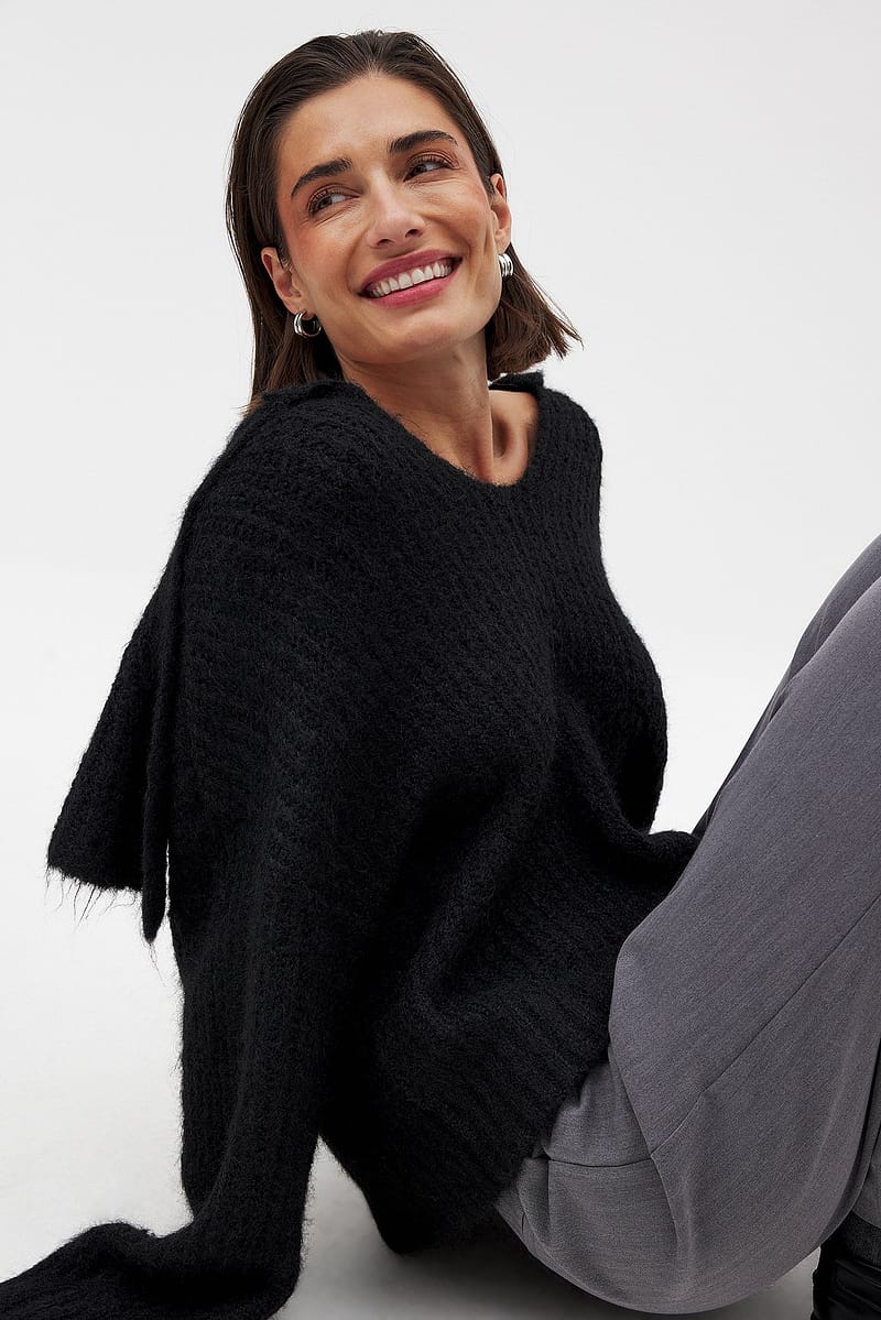 Knitted Oversized Sweater - Black