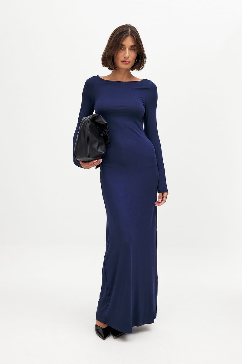 Soft Line Boat Neck Maxi Dress