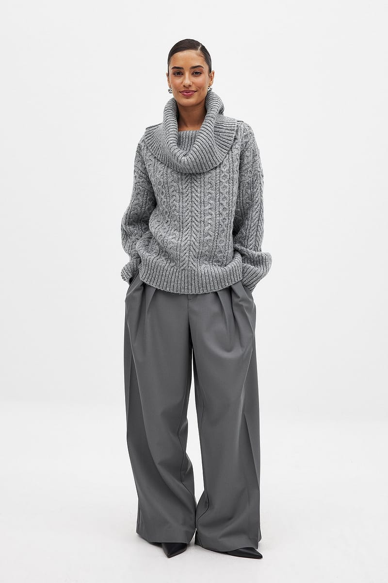 Cable Knitted Off Shoulder Sweater - Grey