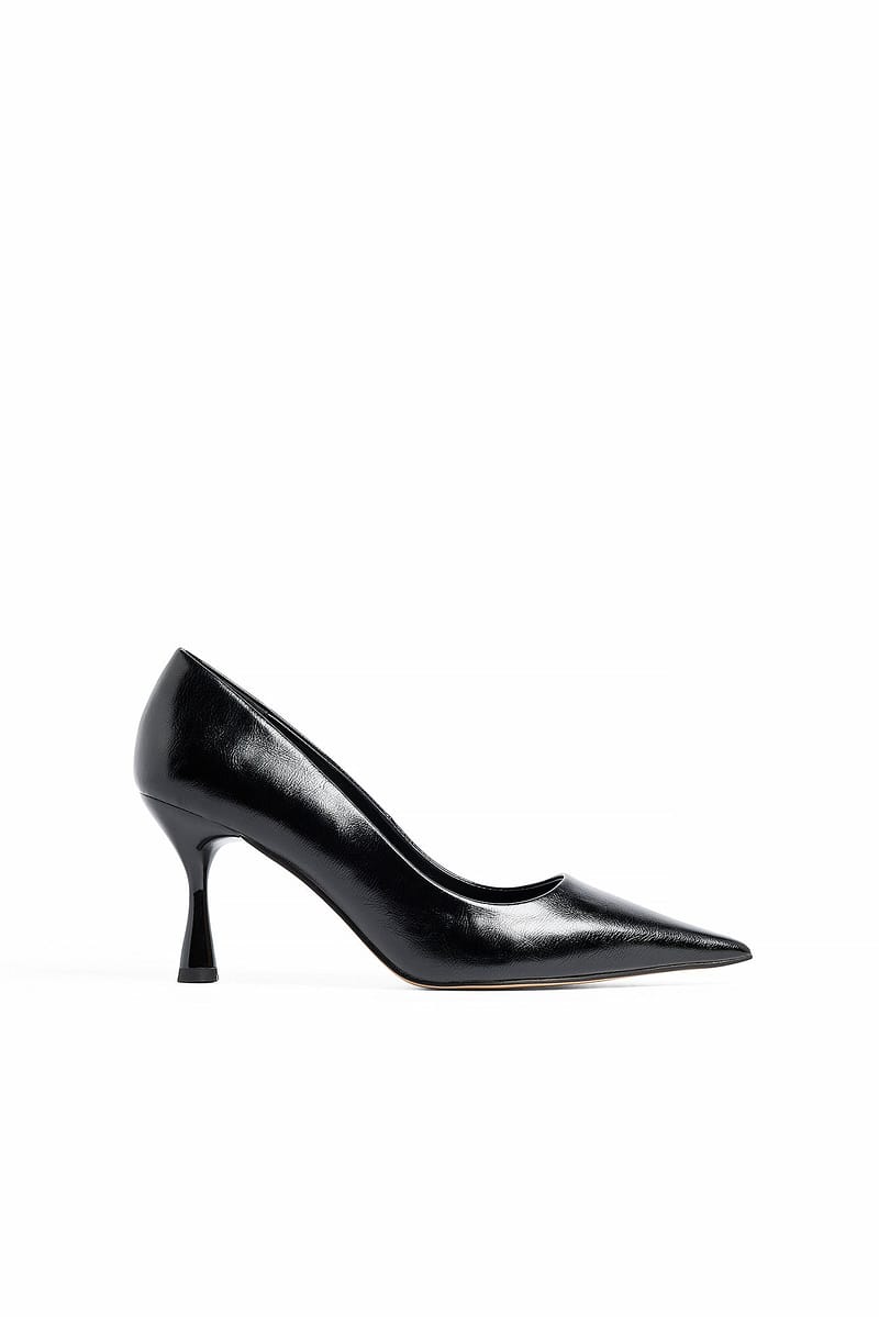 Pointy Pumps - Black