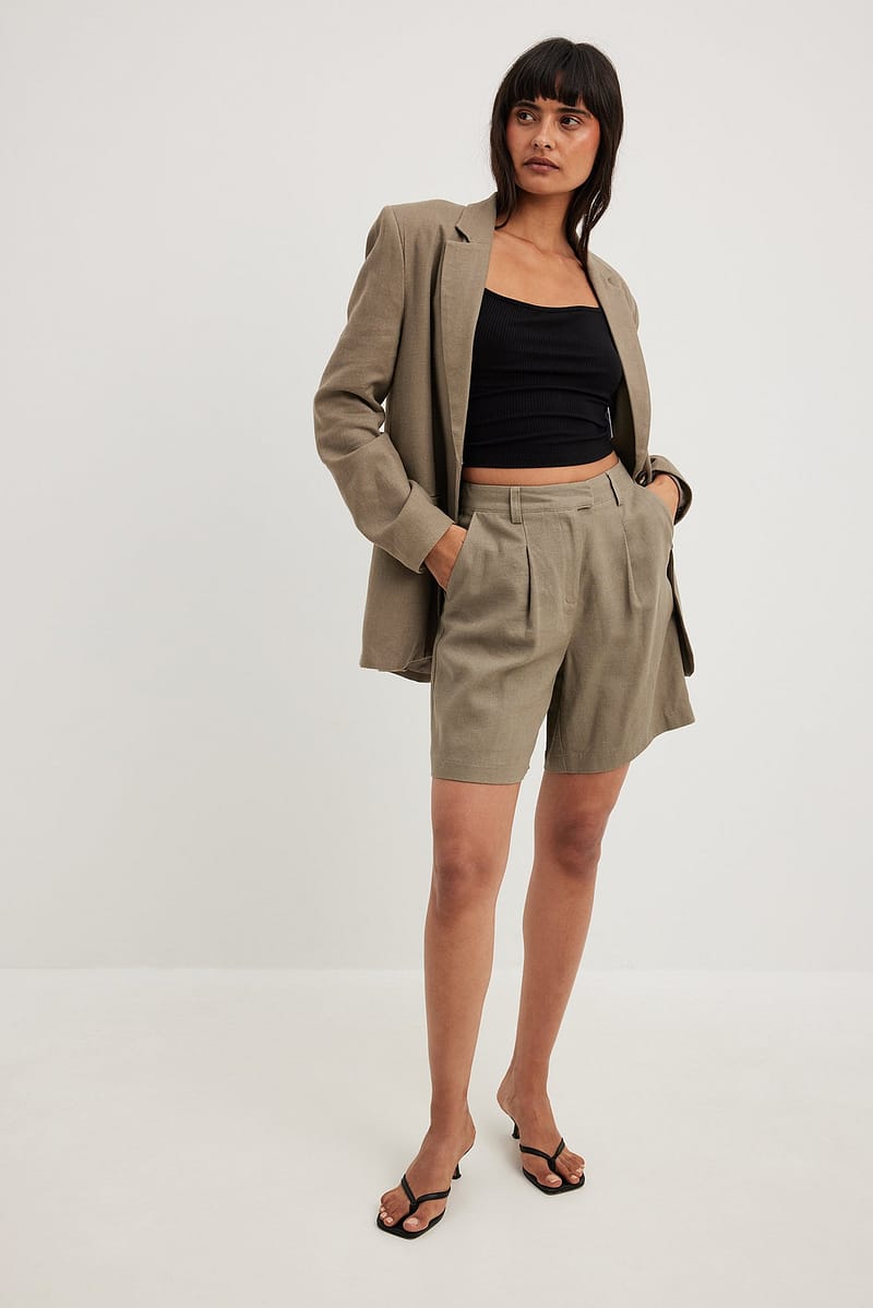 Back Strap Detail Top