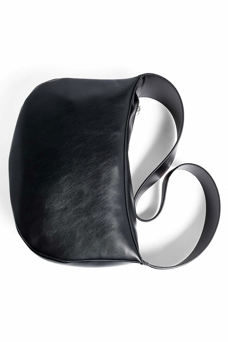 13487-wide-strap-rounded-bag-black-1.jpg