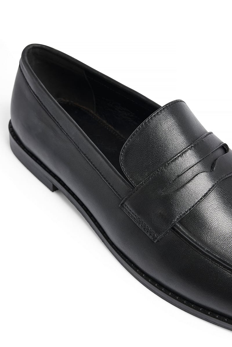 14590-squared-toe-leather-loafers-black-1.jpg