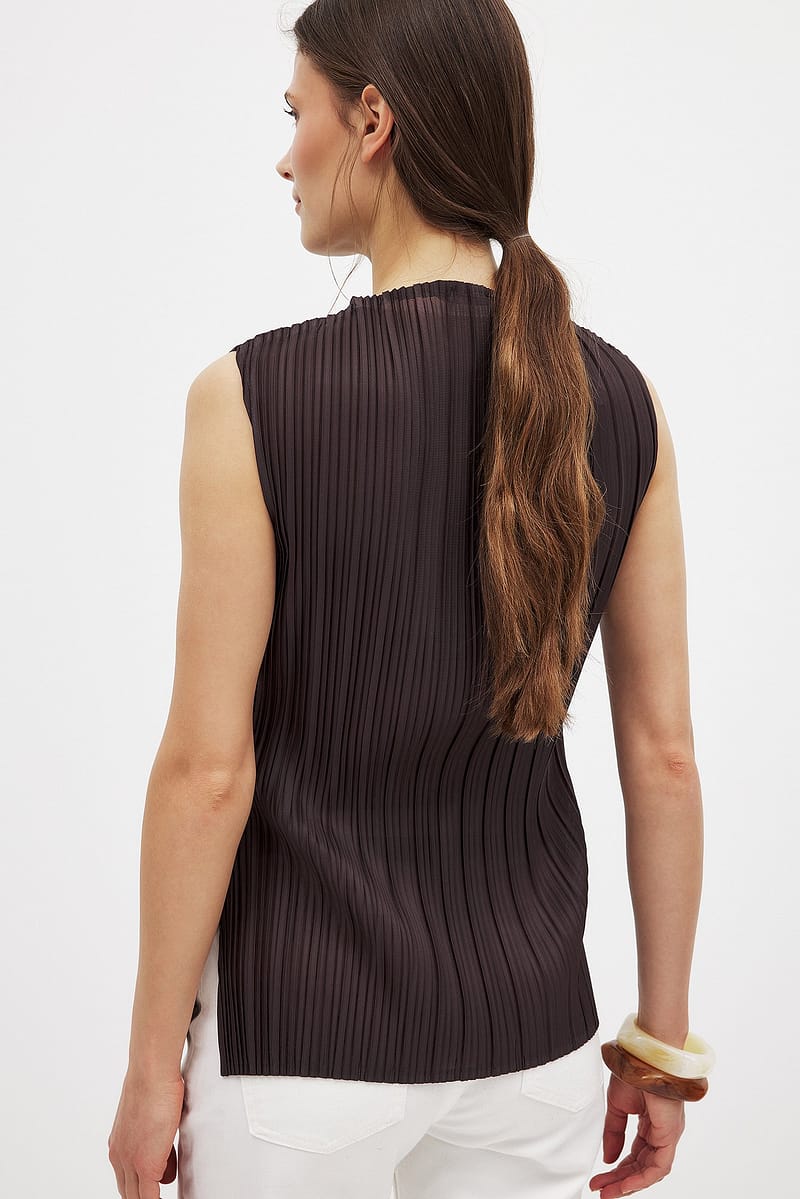 14833-pleated-sleeveless-top-1.jpg