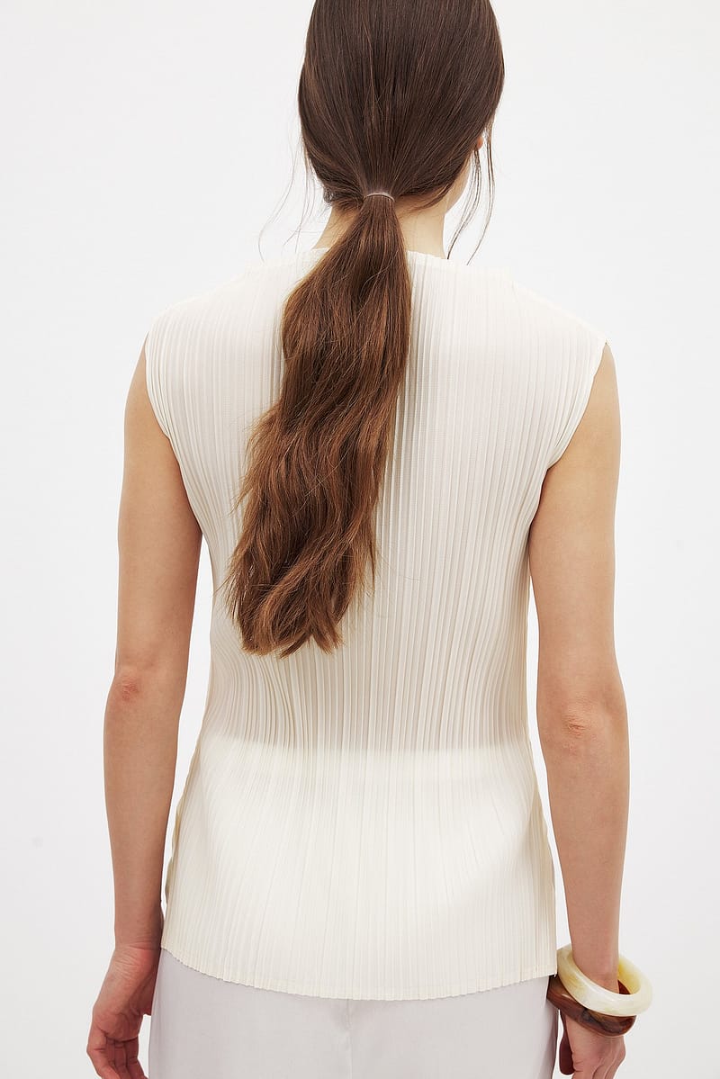 14835-pleated-sleeveless-top-offwhite-1.jpg