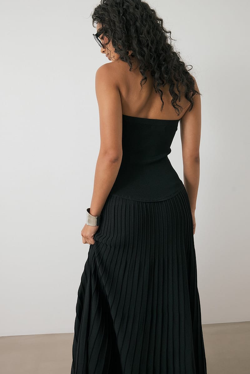 14860-knitted-tube-maxi-dress-black-1.jpg
