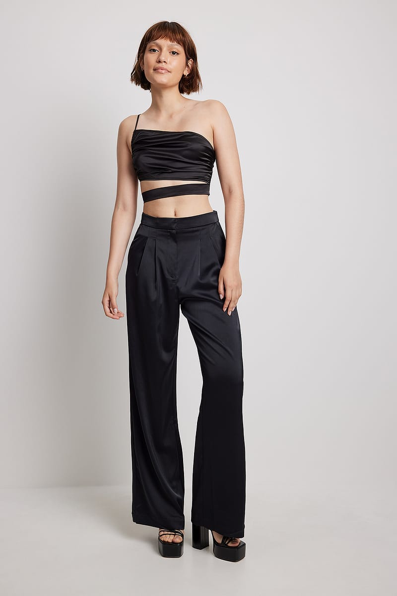 1489-asymmetric-one-shoulder-strap-singlet-black-1.jpg