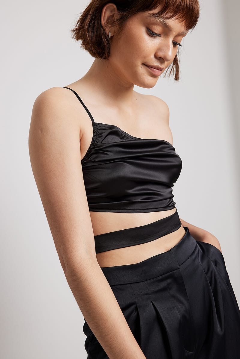 1489-asymmetric-one-shoulder-strap-singlet-black-1.jpg