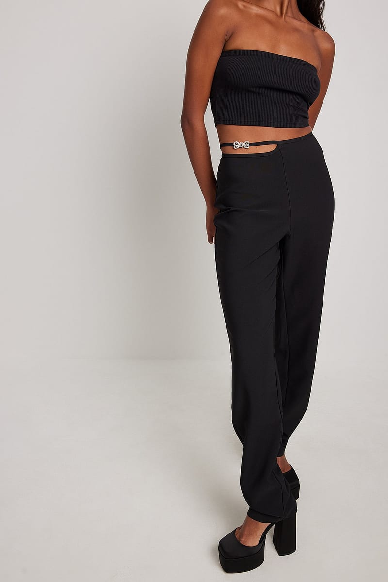 1492-low-waist-strap-detailed-pants-1.jpg