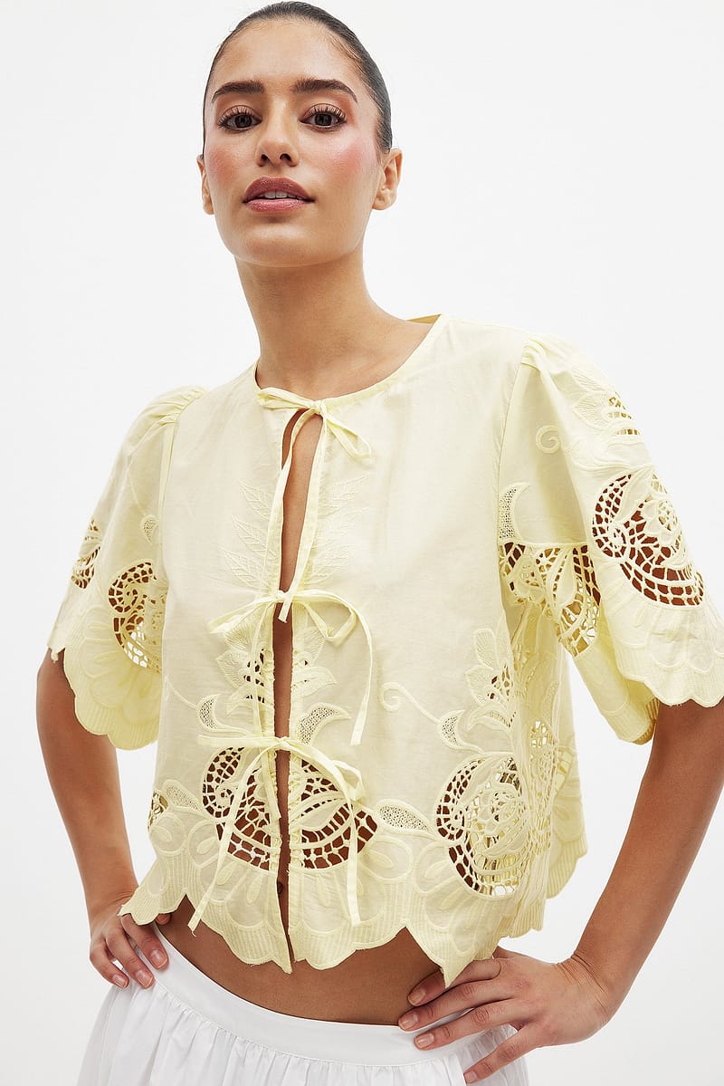 15564-anglais-tie-front-blouse-yellow-1.jpg