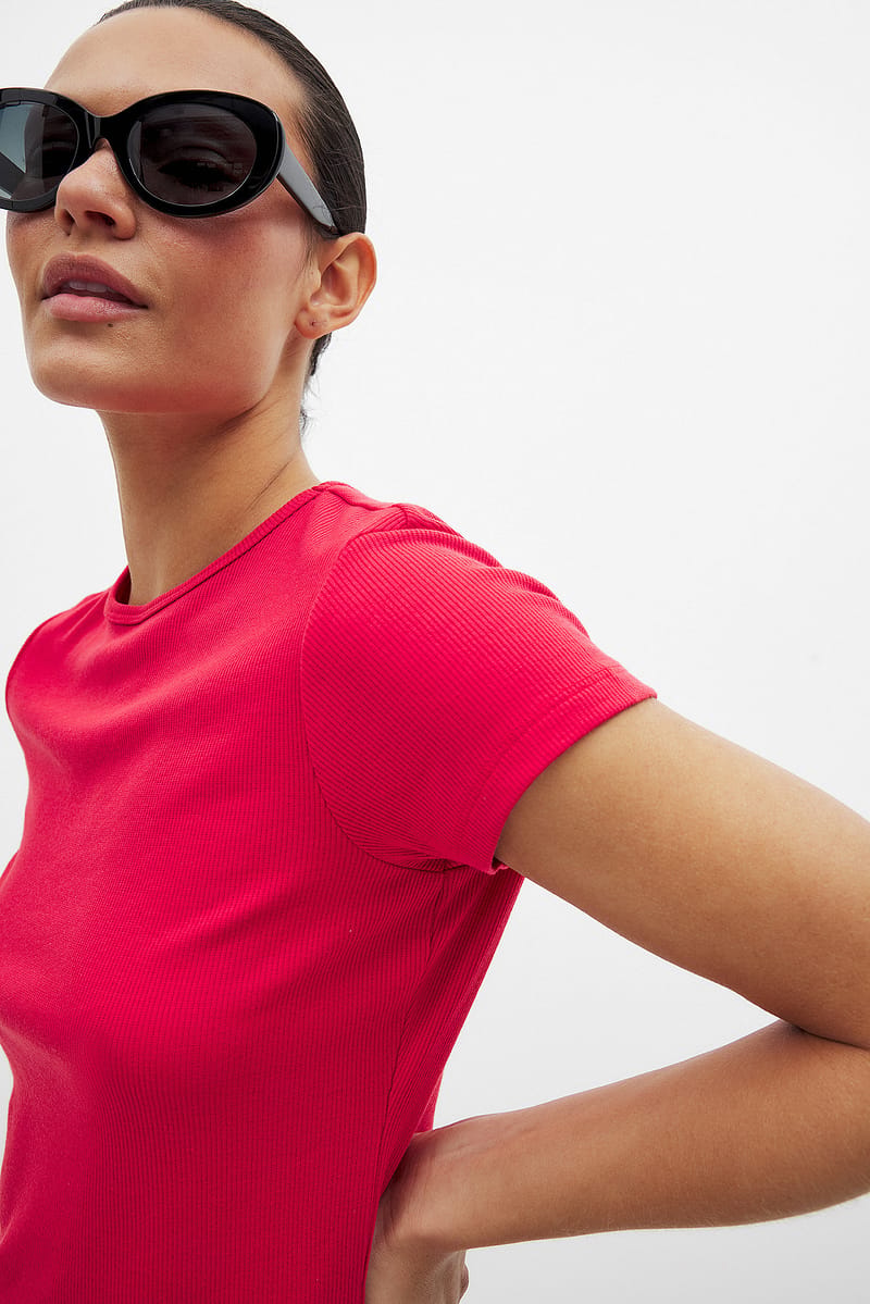 Ribbed Short Sleeve T-shirt - Red
