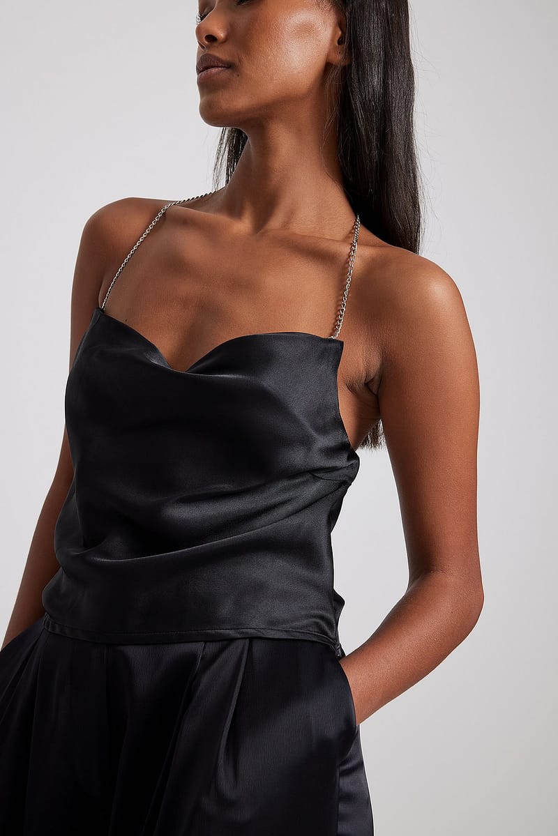1609-chain-detail-waterfall-front-top-1.jpg