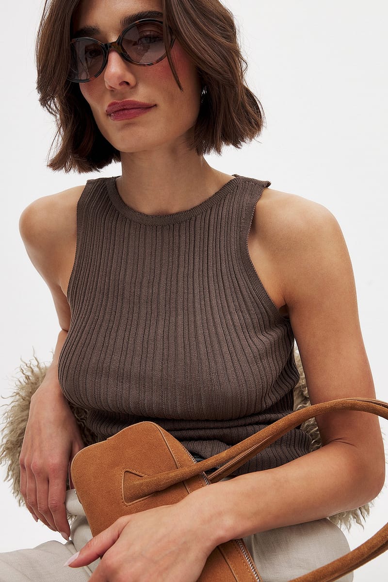 16153-fine-knitted-sleeveless-top-brown-1.jpg