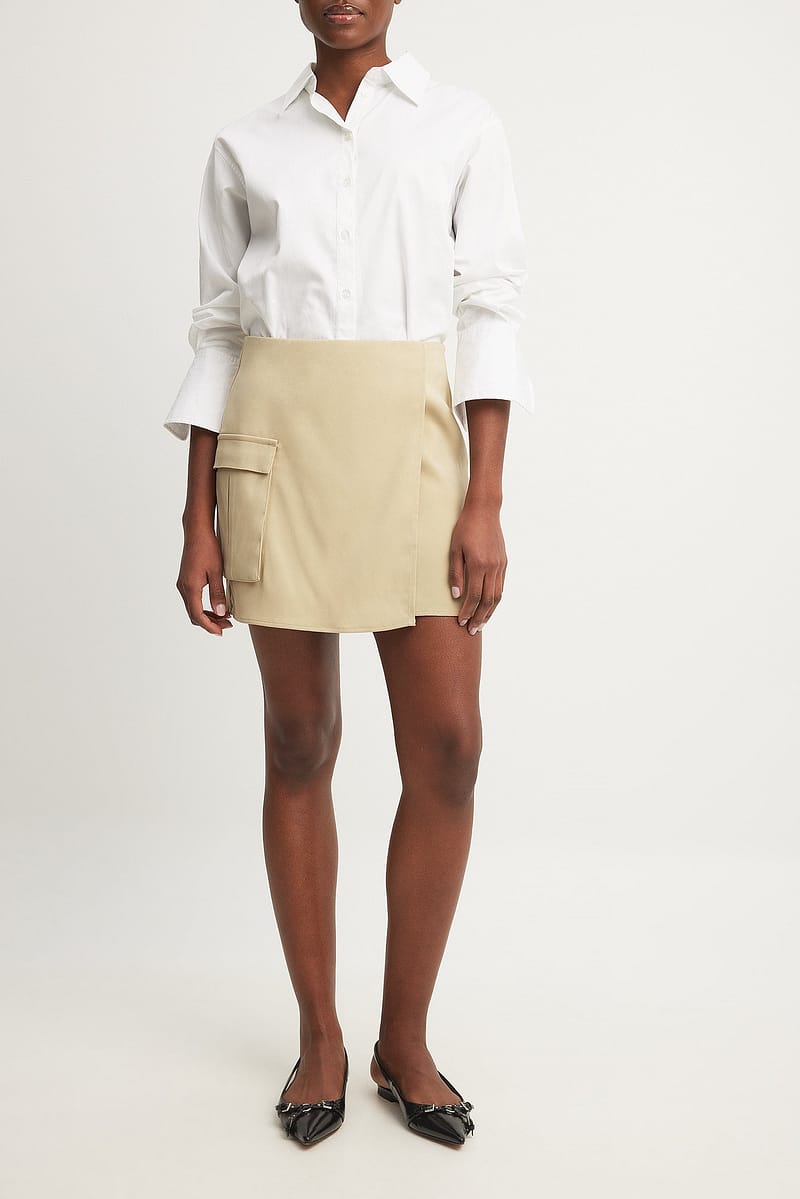 3008-overlap-cargo-pocket-skirt-1.jpg