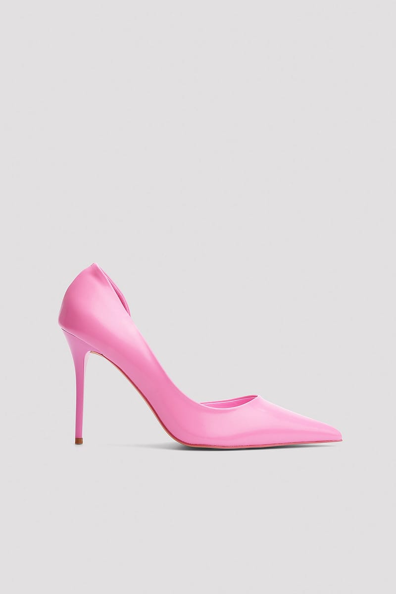 Glossy Cut Out Pumps
