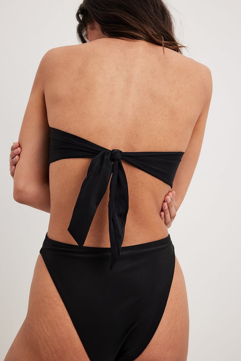 Big Knot Bandeau Bikini Top - Black