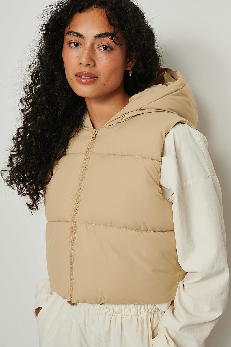4046-short-padded-vest-1.jpg