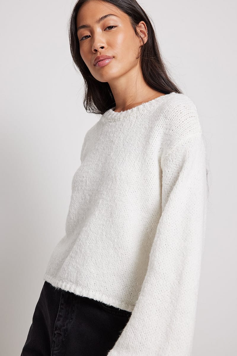 4346-knitted-open-back-balloon-sleeve-sweater-1.jpg