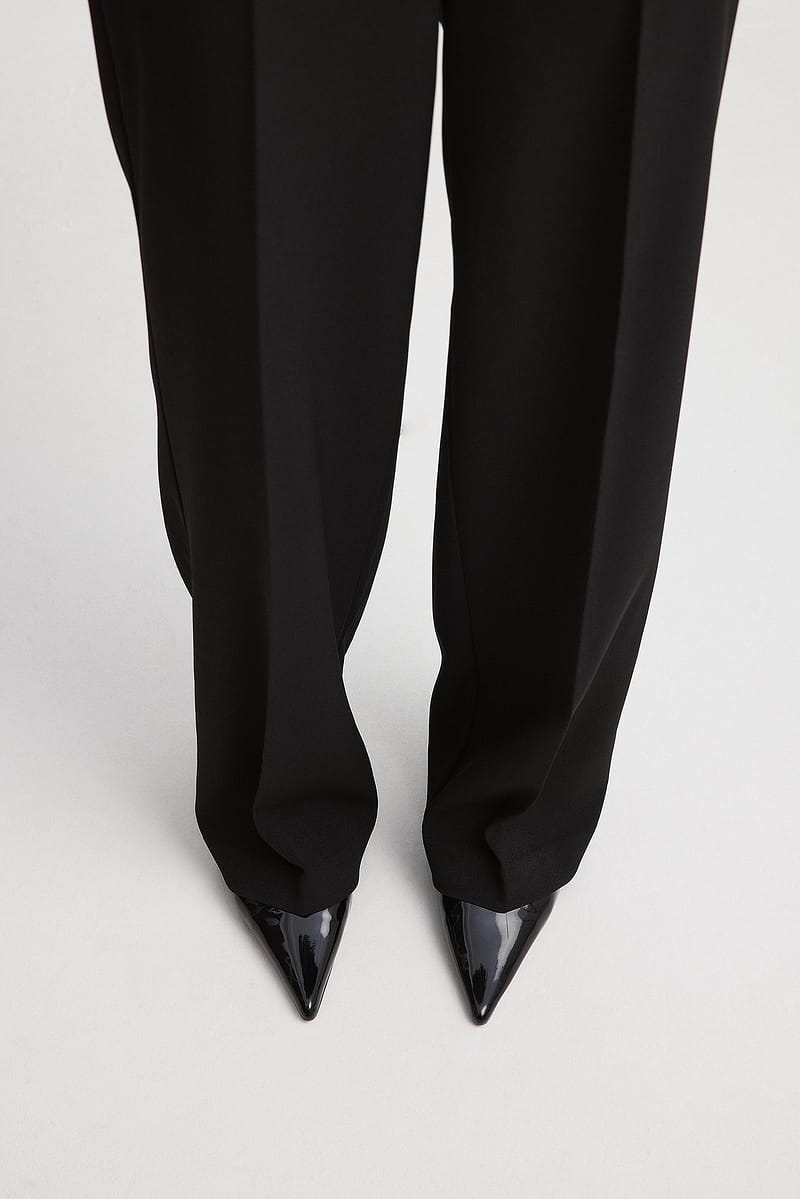 Pointy Pumps - Black
