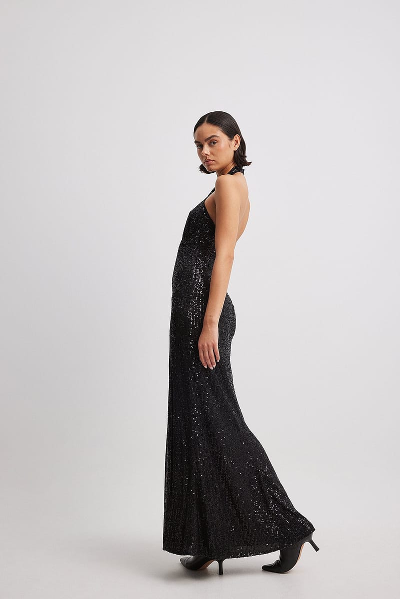 Halterneck Keyhole Detail Maxi Dress