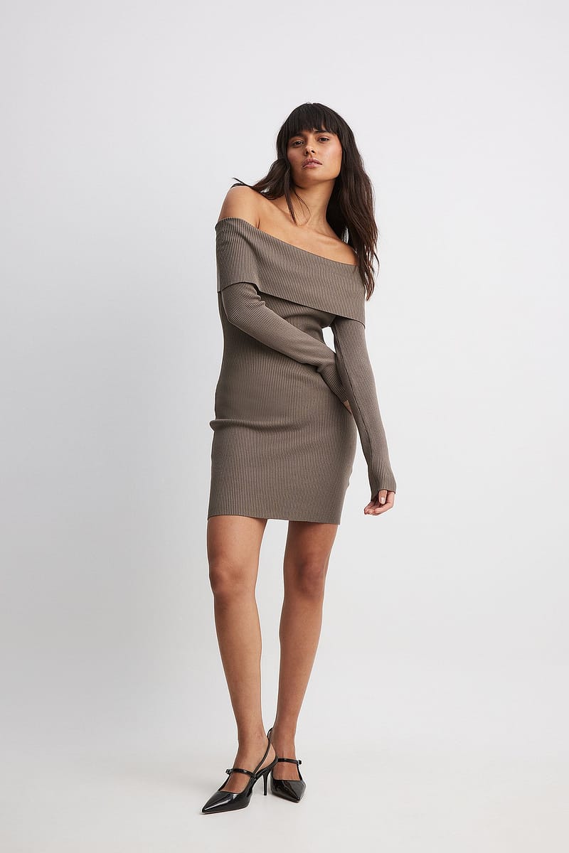 Folded Offshoulder Knitted Mini Dress - Brown