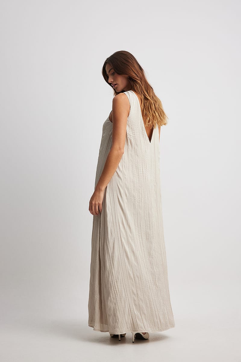 6289-crinkled-column-maxi-dress-1.jpg