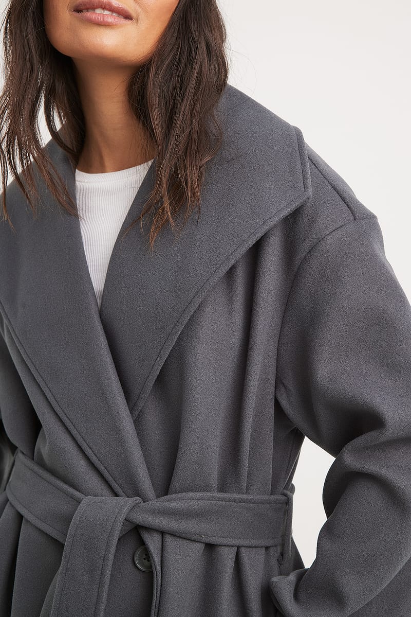 6469-collar-detailed-coat-1.jpg