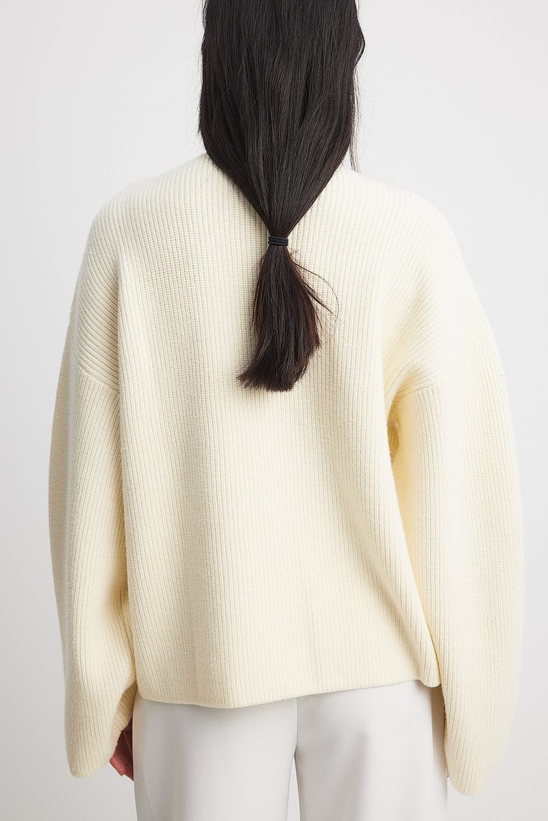 V-neck Knitted Sweater