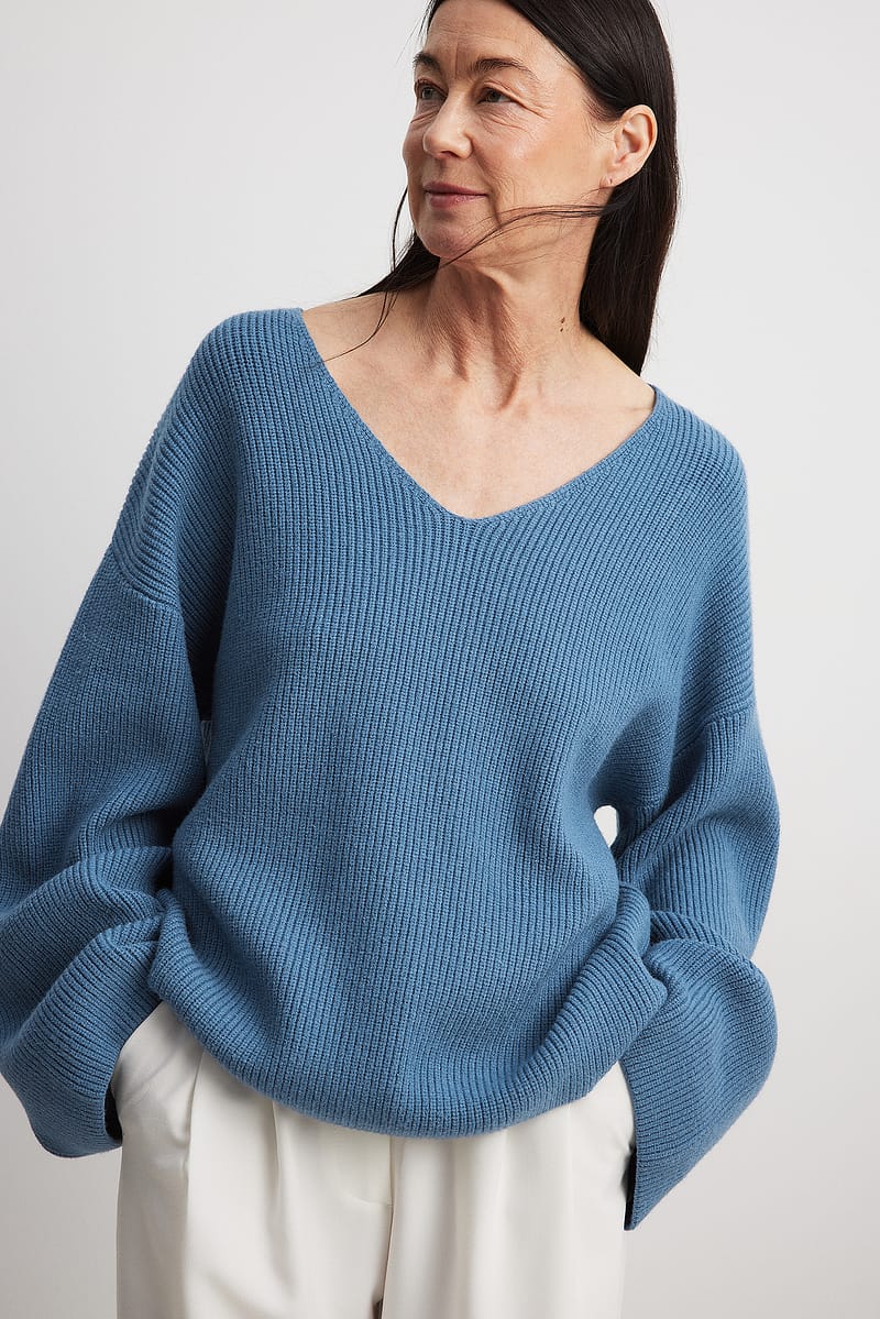 V-neck Knitted Sweater