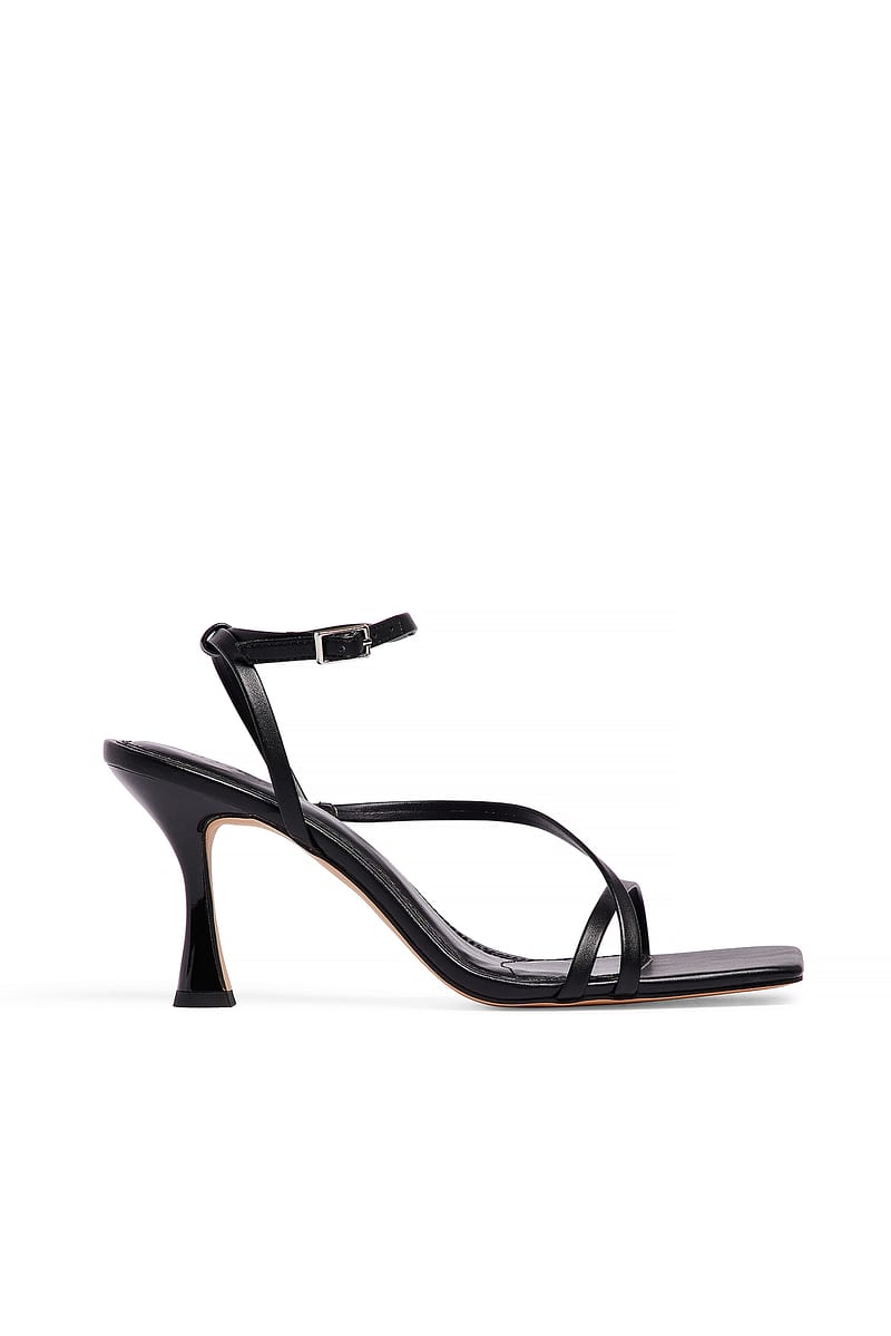 Hourglass Heels