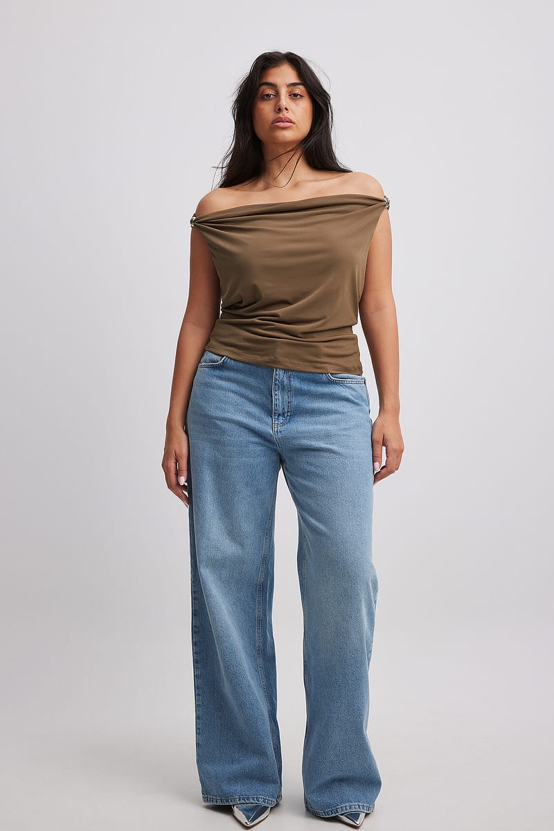 7199-off-shoulder-buckle-detail-top-1.jpg