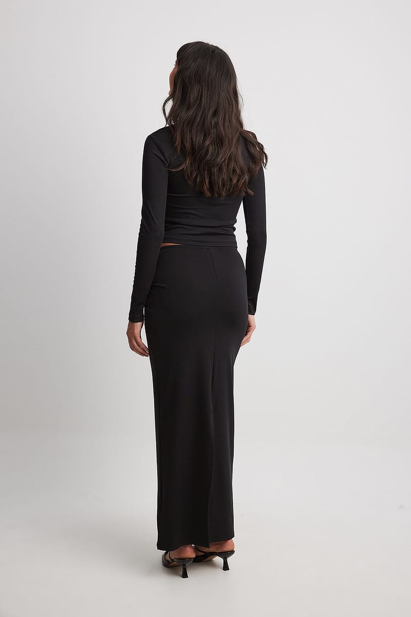 Buckle Detail Maxi Skirt