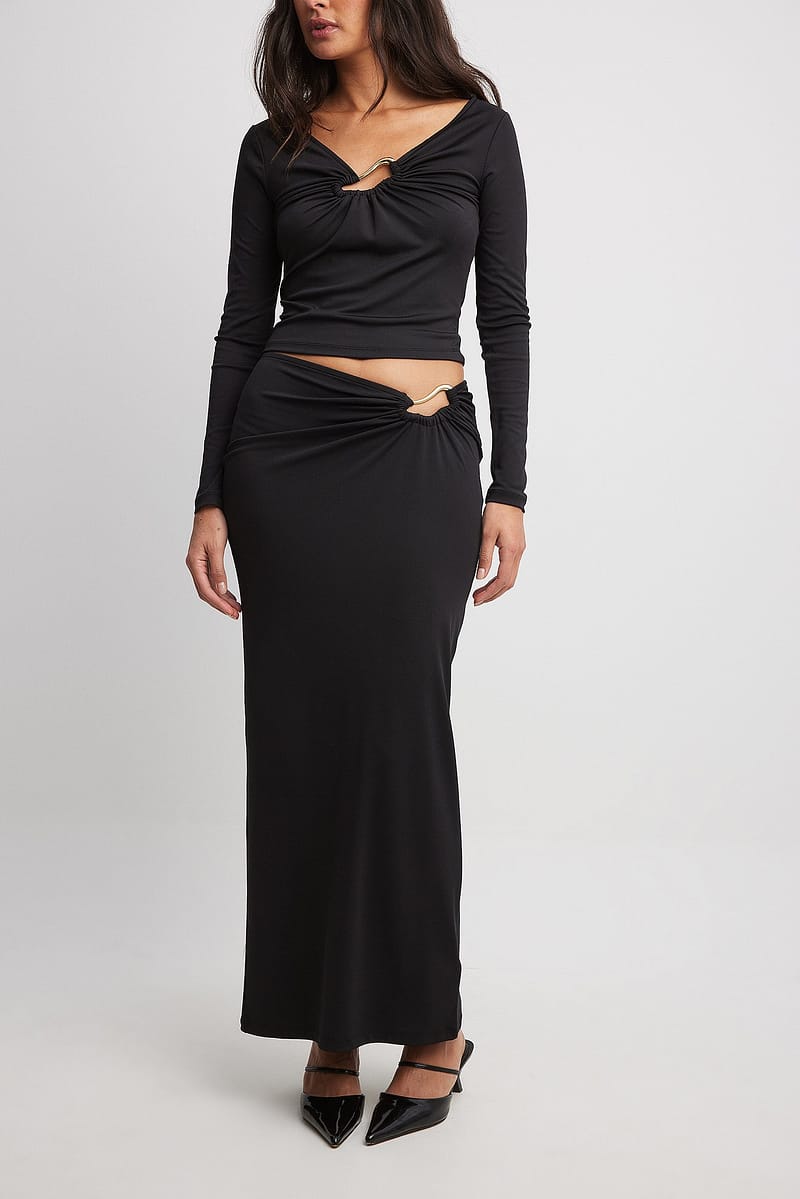 7212-buckle-detail-maxi-skirt-1.jpg
