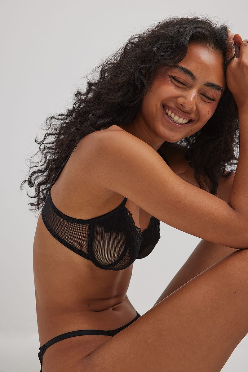 Wide Lace Edge Cup Bra