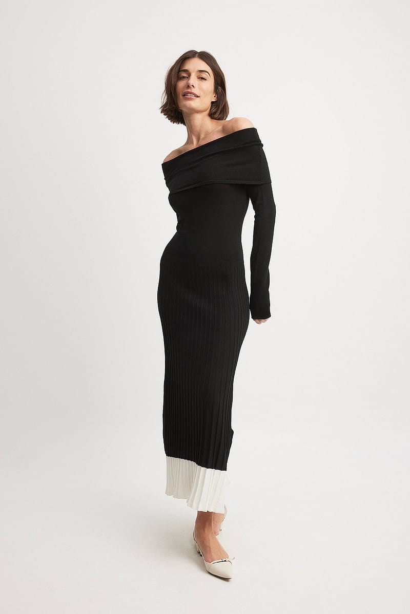 Off Shoulder Knitted Maxi Dress