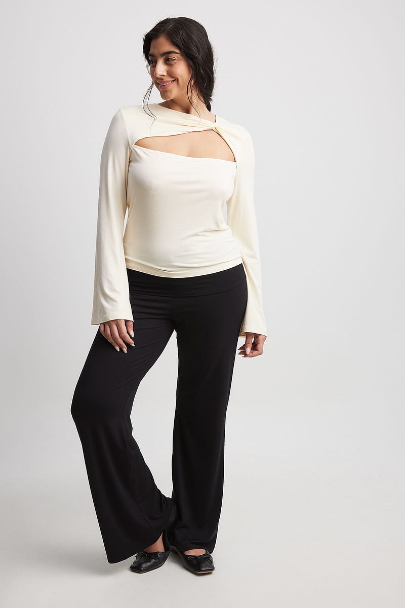 8493-soft-line-yoga-pants-1.jpg