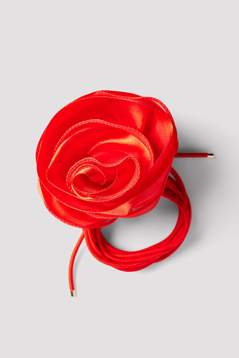 8511-rose-strap-necklace-1.jpg