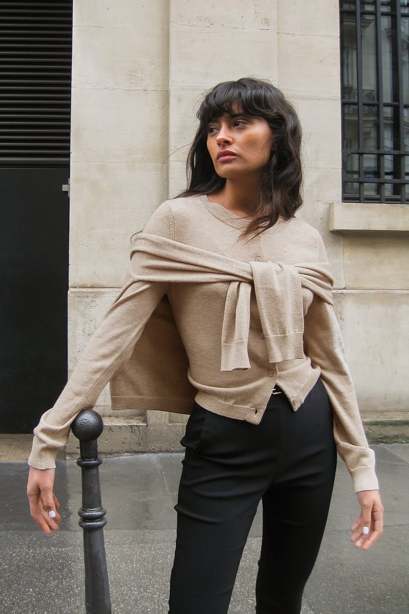 8767-fine-knitted-cardigan-beige-1.jpg