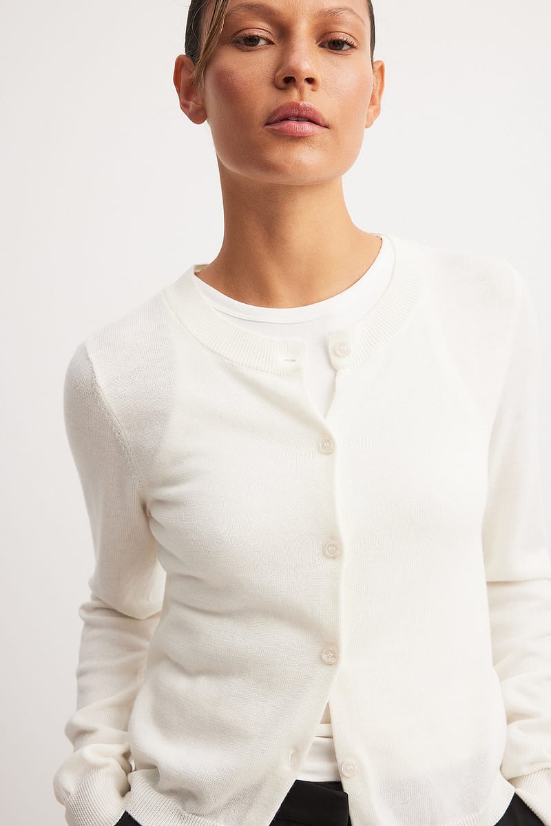 Fine Knitted Cardigan - Offwhite