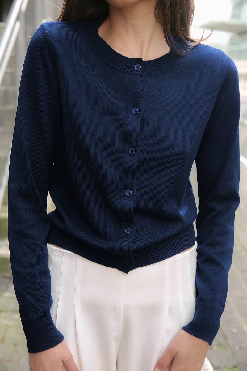 Fine Knitted Cardigan - Navy
