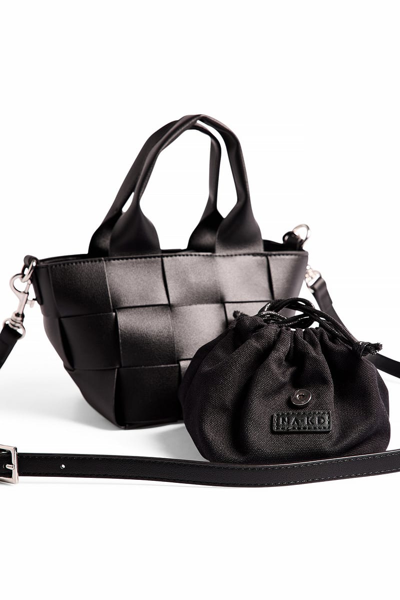 9656-small-woven-bucket-bag-1.jpg