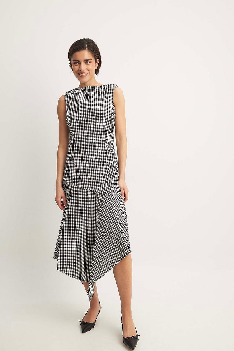 9726-gingham-sleeveless-midi-dress-1.jpg