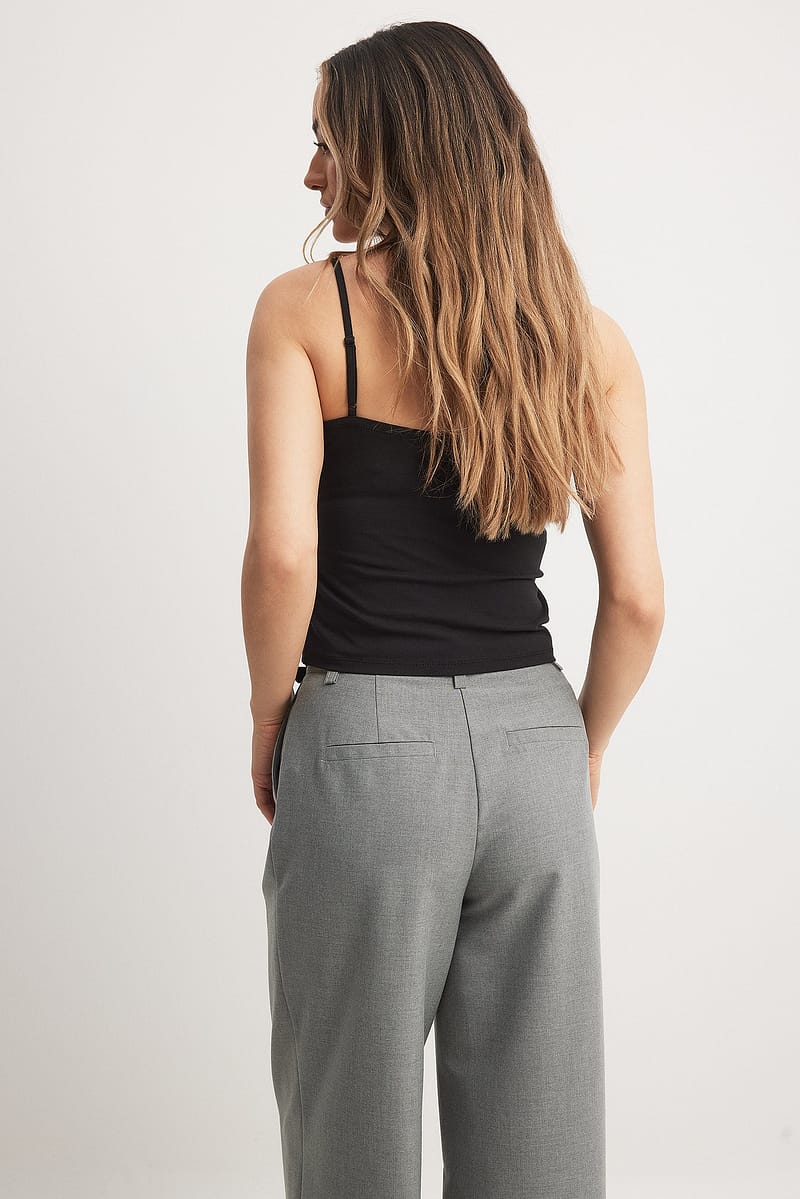 Double Folded Thin Strap Singlet